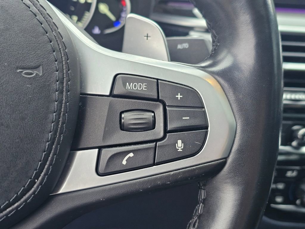 Used 2018 BMW M550i xDrive image 35