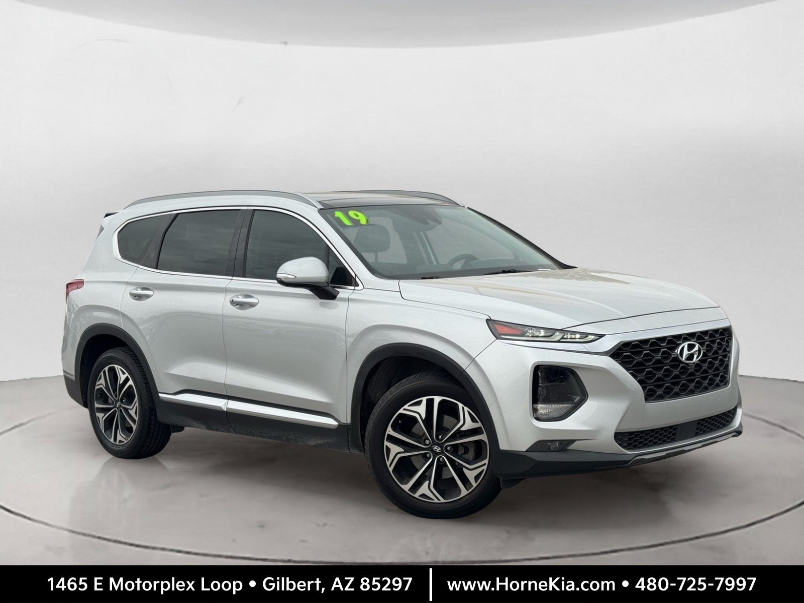 Used 2019 Hyundai Santa Fe FWD w/ Cargo Package image 1