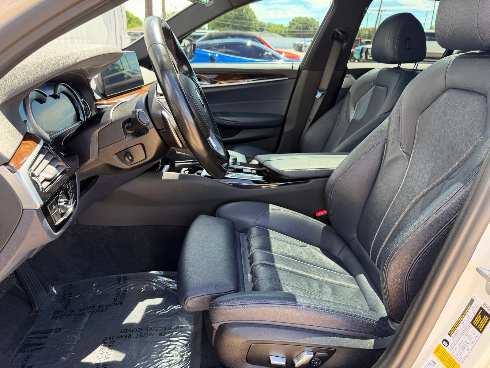 Used 2017 BMW 530i w/ Driving Assistance Package RWD image 20