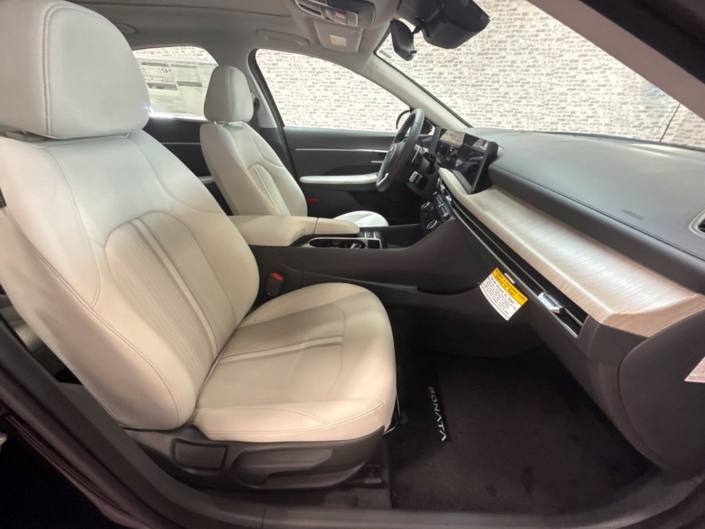 New 2026 Hyundai Sonata SEL FWD image 11