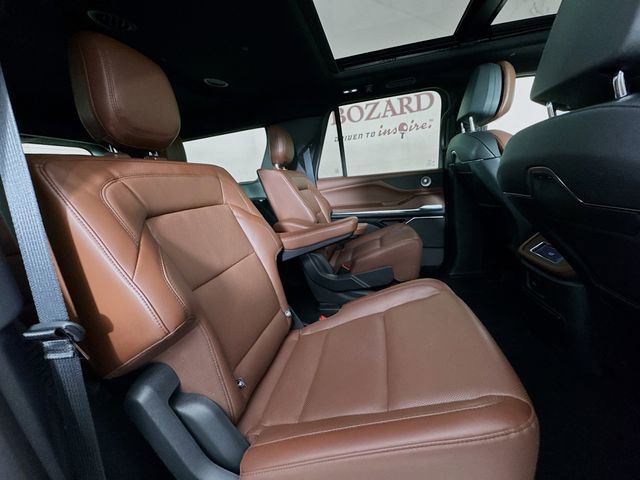 New 2025 Lincoln Navigator L Reserve image 30