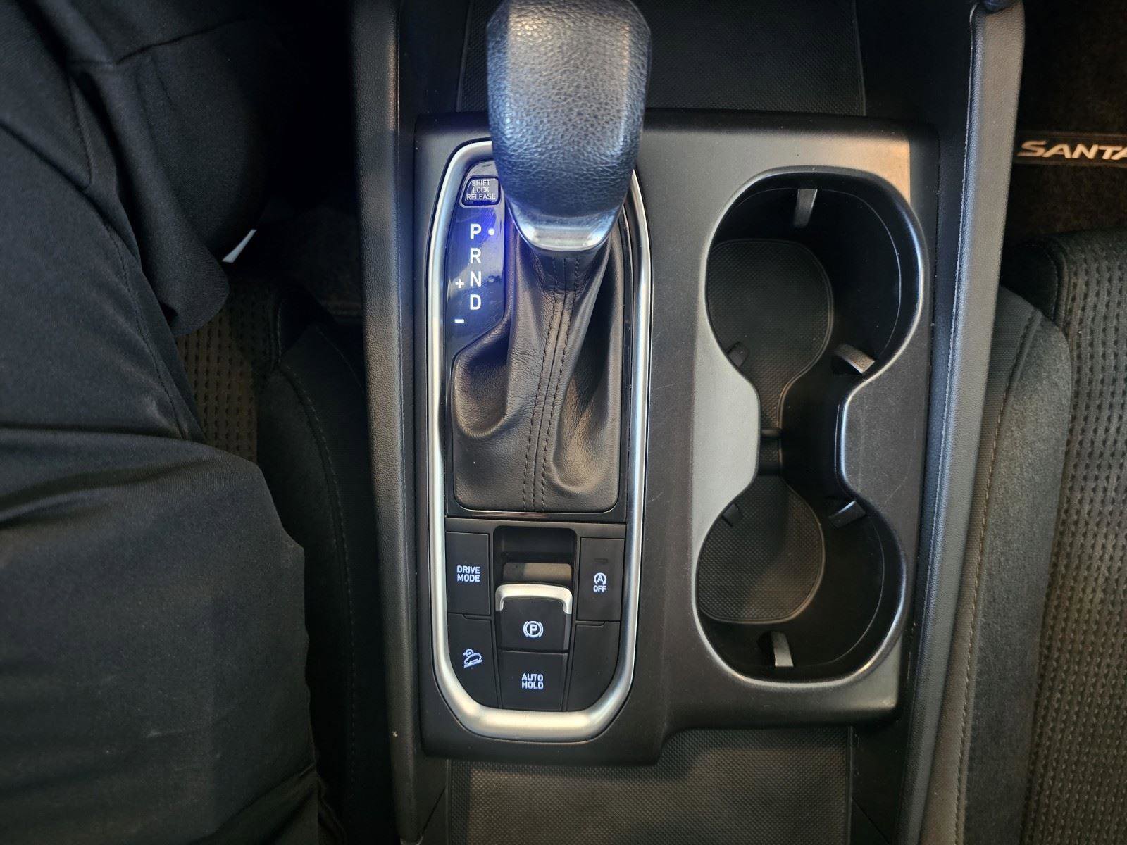 Used 2020 Hyundai Santa Fe SEL image 25