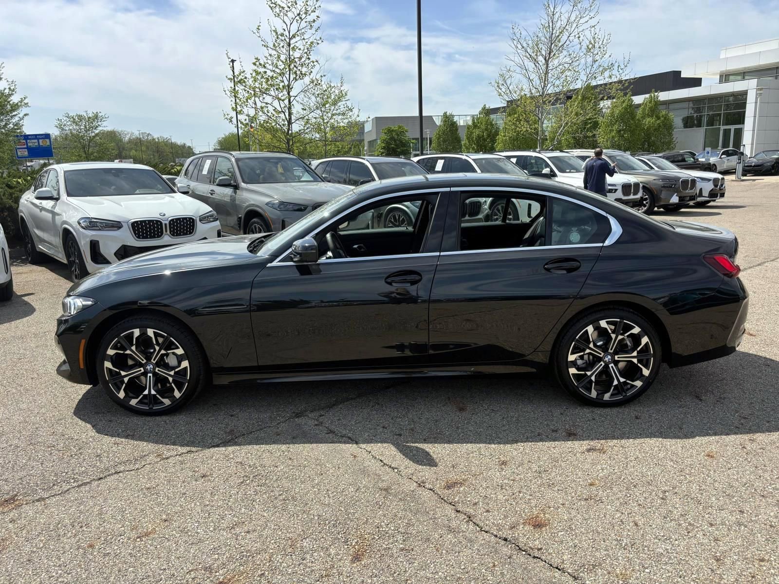 Used 2025 BMW 330i xDrive Sedan AWD/4WD image 8