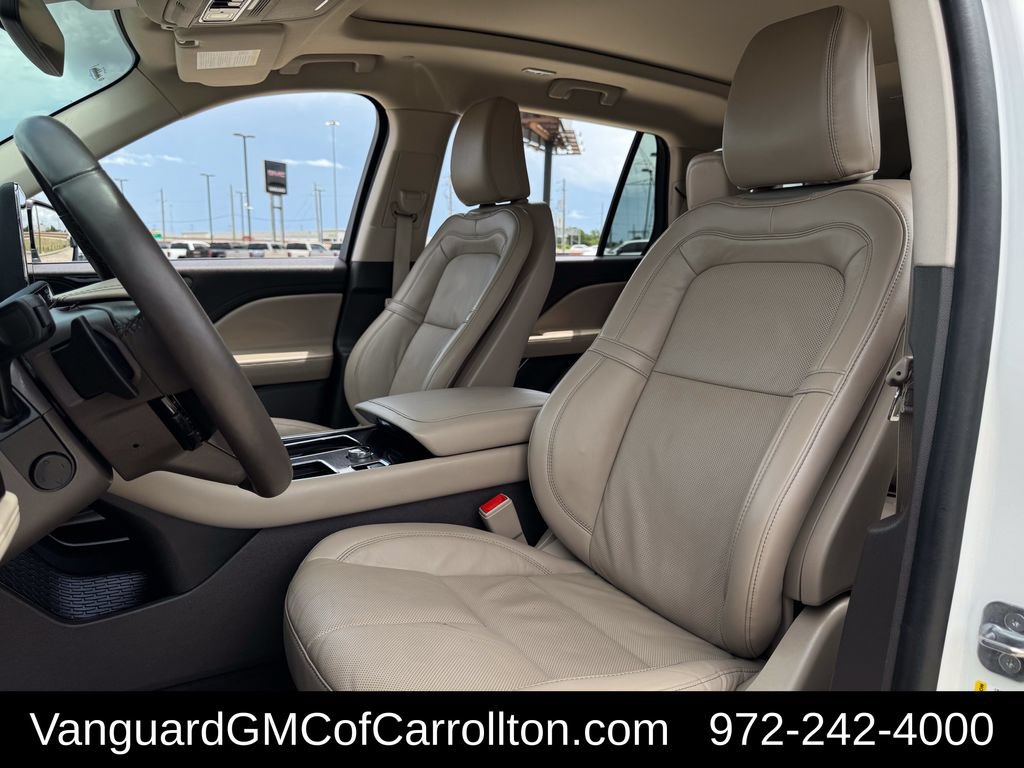 Used 2024 Lincoln Aviator Reserve w/ Equipment Group 201A AWD/4WD image 31