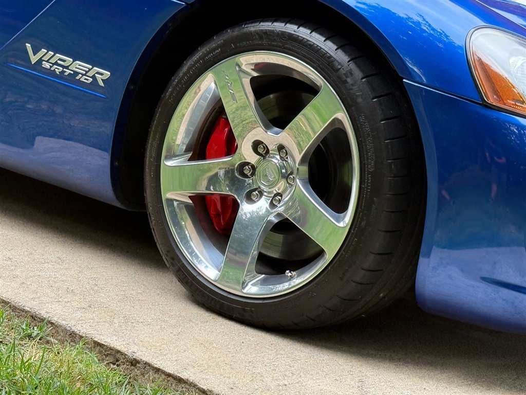 Used 2006 Dodge Viper SRT-10 RWD image 36