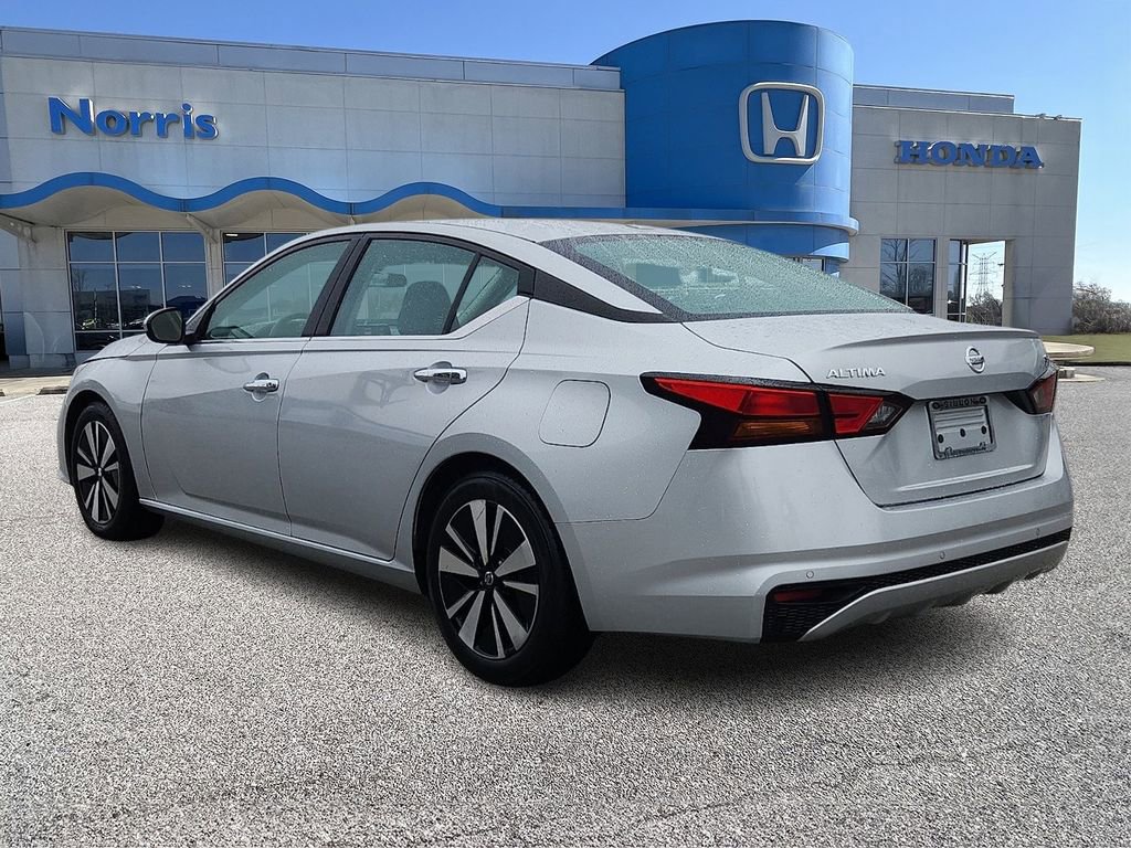 Used 2022 Nissan Altima 2.5 SV image 3