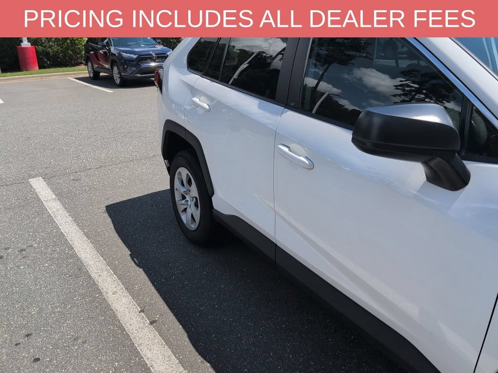 Used 2023 Toyota RAV4 LE FWD image 2