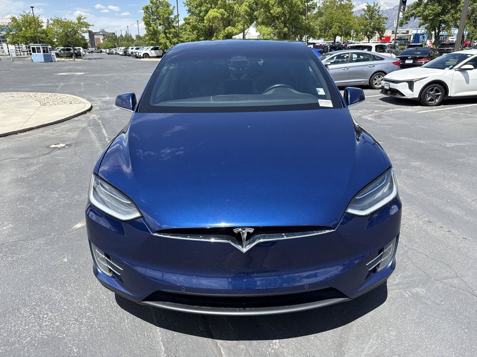 Used 2017 Tesla Model X 90D AWD/4WD image 3