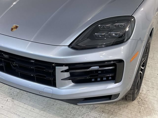New 2026 Porsche Cayenne E-Hybrid Coupe AWD/4WD image 11
