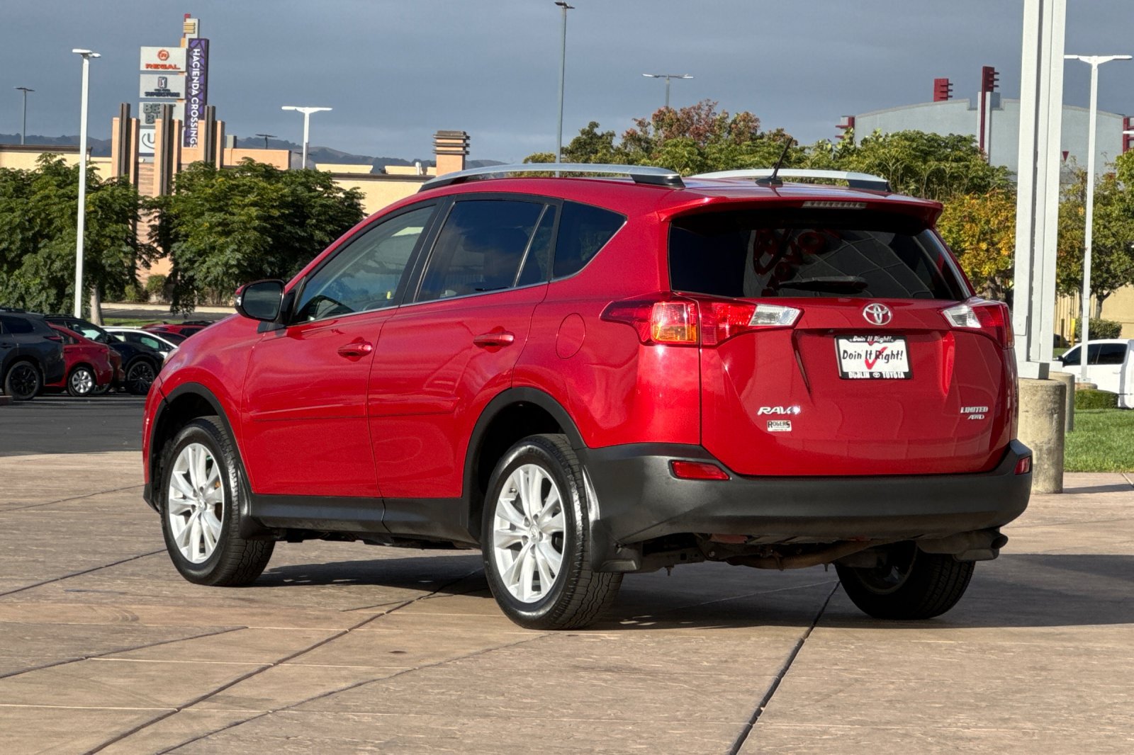 Used 2013 Toyota RAV4 Limited AWD/4WD image 6