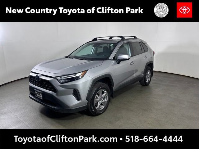Used 2023 Toyota RAV4 LE AWD/4WD image 7