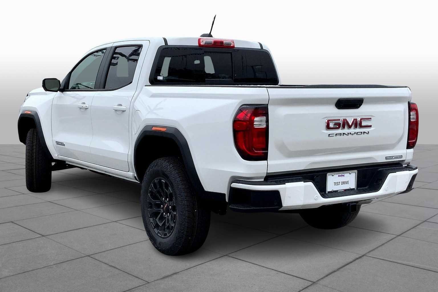 New 2026 GMC Canyon Elevation w/ Convenience Package image 12