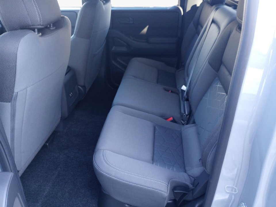 New 2026 Nissan Frontier SV w/ Tow Package image 13