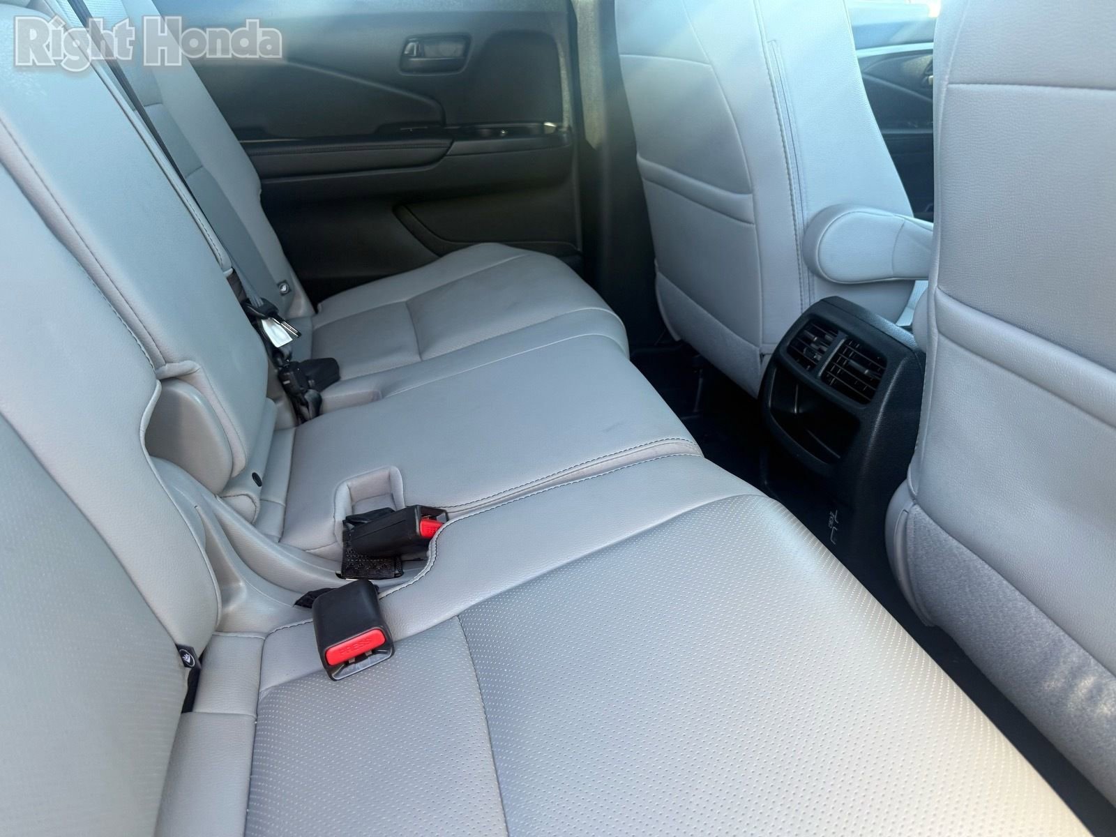 Used 2023 Honda Passport EX-L image 29