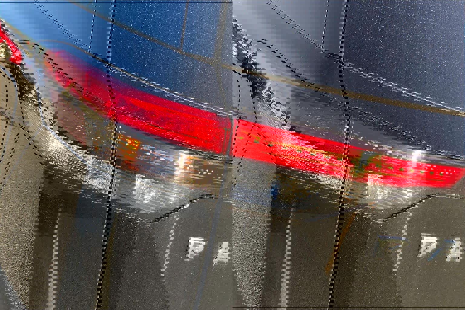 Used 2022 Nissan Pathfinder SV w/ SV Premium Package image 28