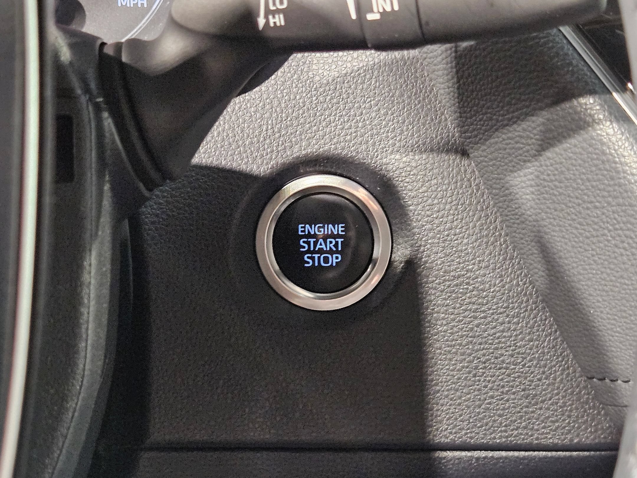 Used 2025 Toyota Corolla SE FWD image 32