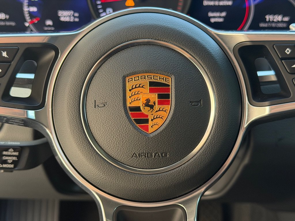 Used 2023 Porsche Cayenne Platinum Edition AWD/4WD image 32