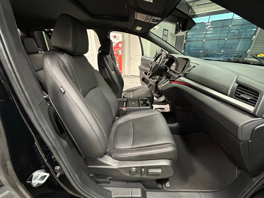 Used 2025 Honda Odyssey Sport-L image 43
