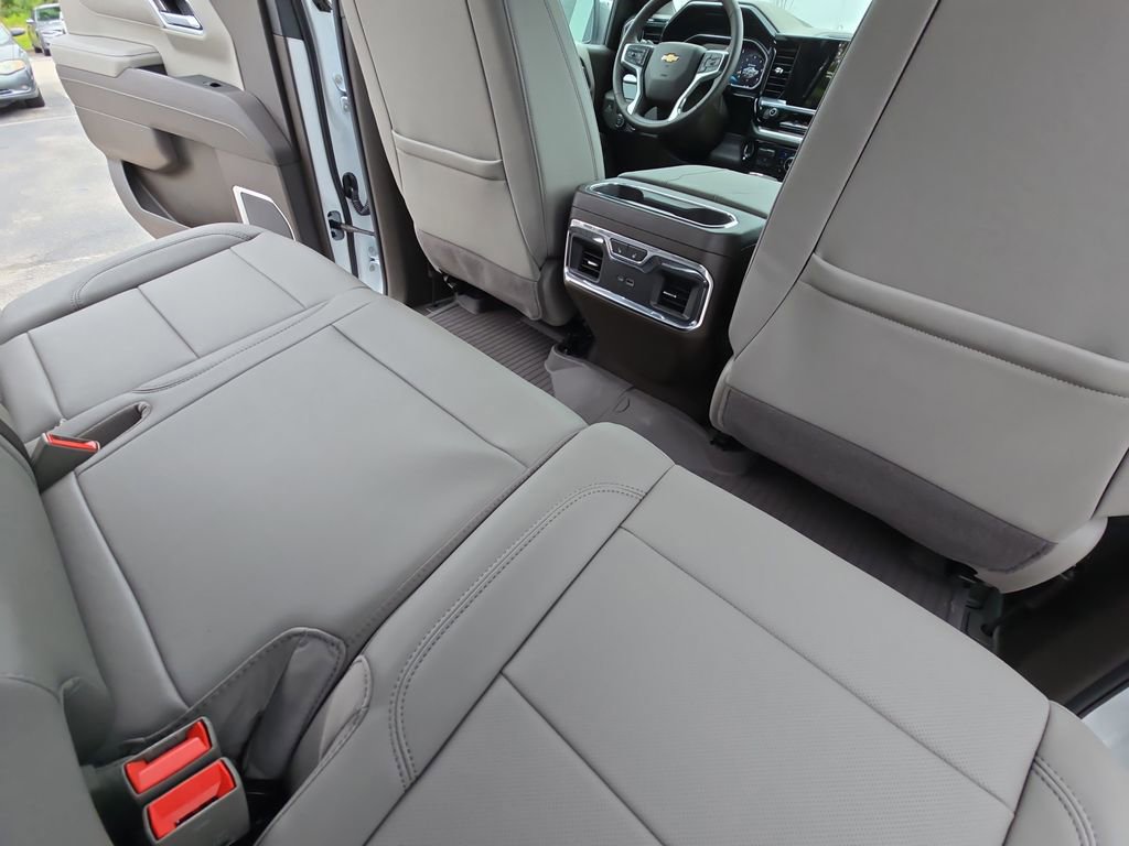 New 2026 Chevrolet Silverado 1500 LTZ w/ LTZ Premium Package image 11