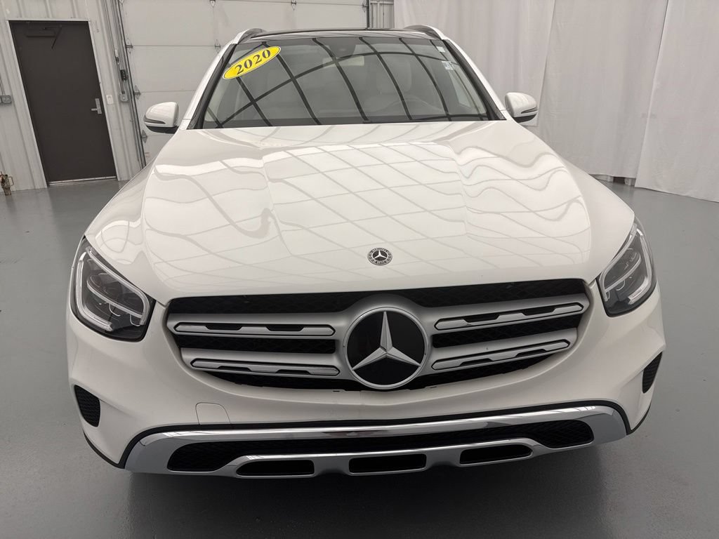 Used 2020 Mercedes-Benz GLC 300 4MATIC image 2