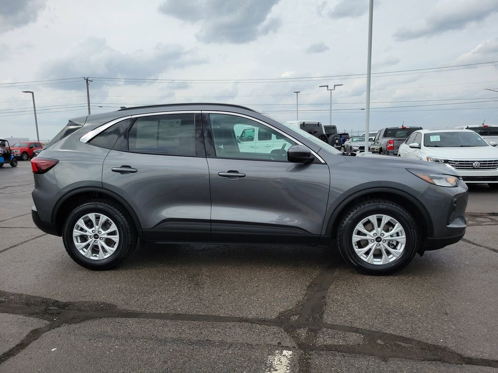 Certified 2023 Ford Escape Active w/ Tech Pack #2 AWD/4WD image 3