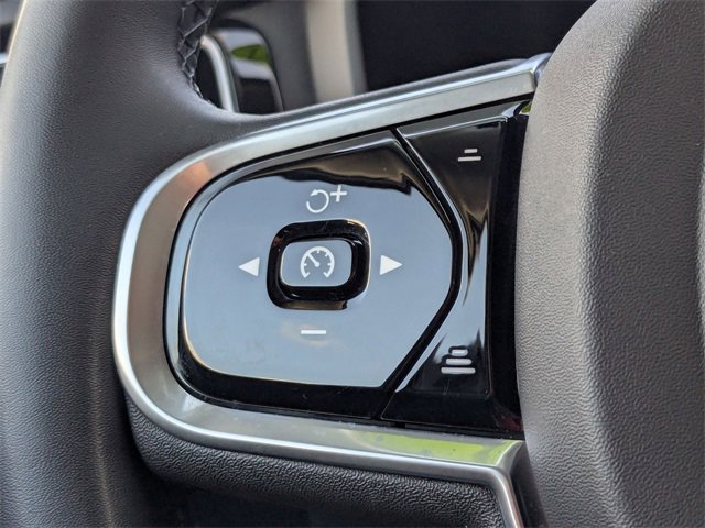 Used 2023 Volvo V60 B5 Cross Country Plus w/ Climate Package image 18