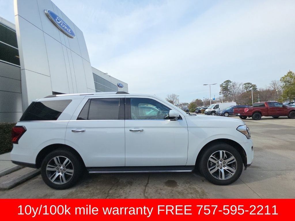 Used 2022 Ford Expedition Limited image 4