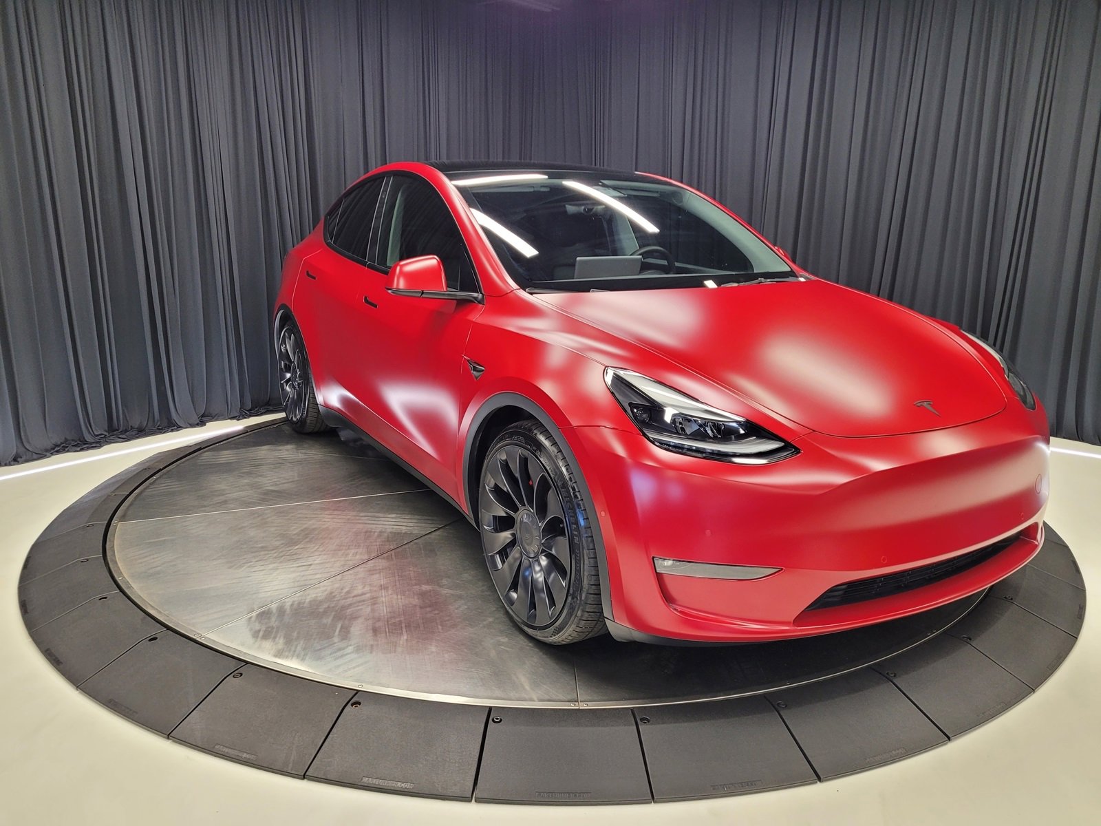 Used 2022 Tesla Model Y Performance image 4
