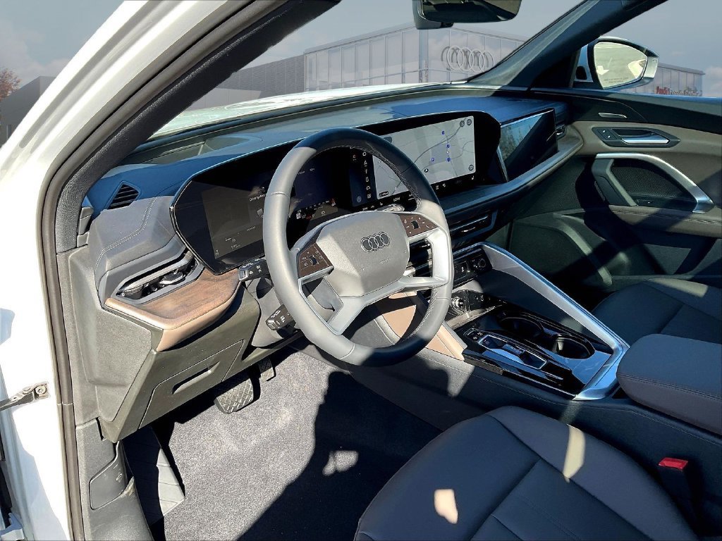 New 2026 Audi Q5 Premium Plus AWD/4WD image 7