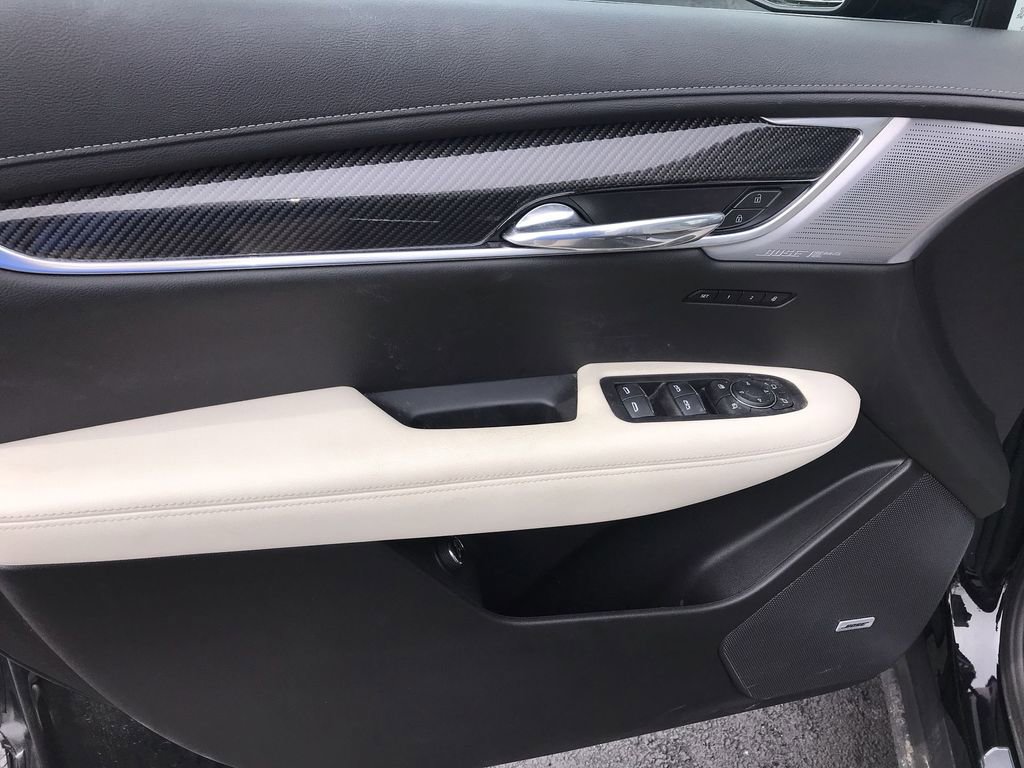 Used 2023 Cadillac XT6 Sport AWD/4WD image 13