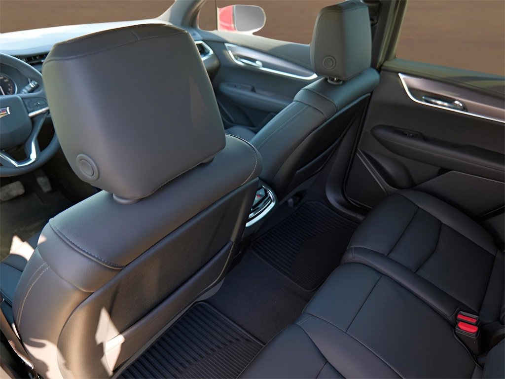 New 2025 Cadillac XT6 Luxury image 22