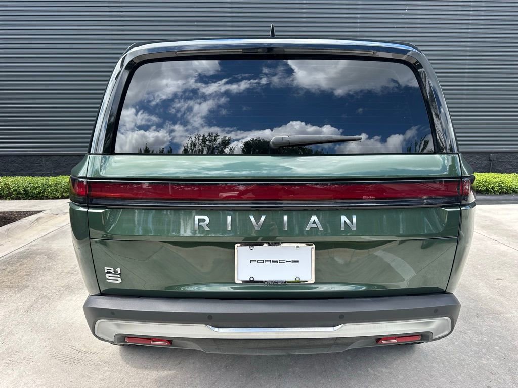 Used 2025 Rivian R1S Adventure image 12