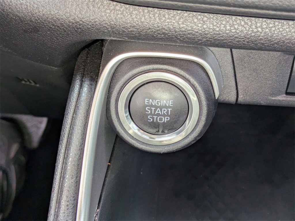 Used 2025 Toyota Grand Highlander AWD image 23