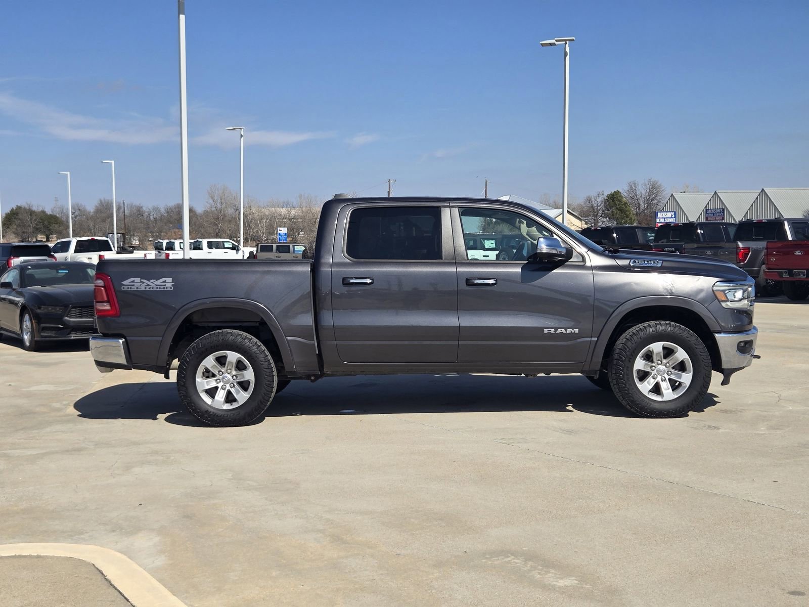 Used 2021 RAM 1500 Laramie w/ Off Road Group image 7