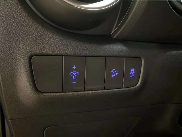 Used 2022 Hyundai Kona SEL FWD image 44