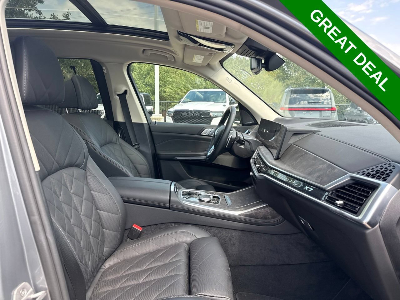 Used 2026 BMW X7 xDrive40i AWD/4WD image 9