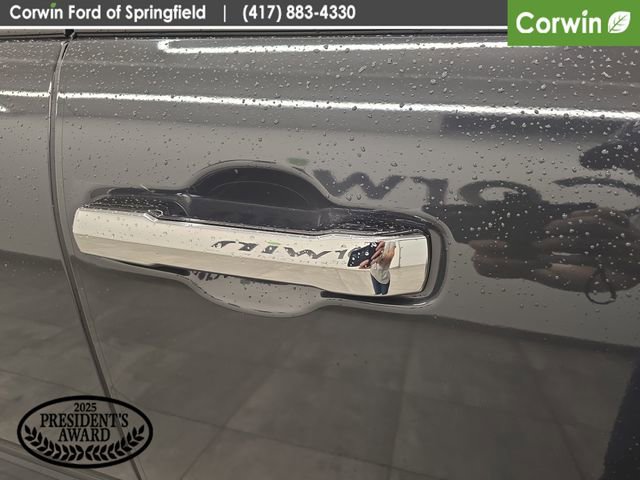 Used 2025 Toyota Tacoma Limited image 8