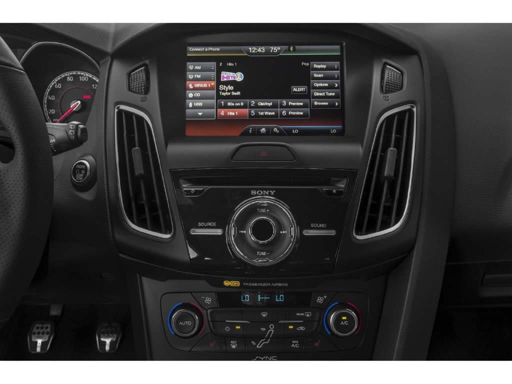 Used 2015 Ford Focus ST w/ Equipment Group 401A FWD image 7