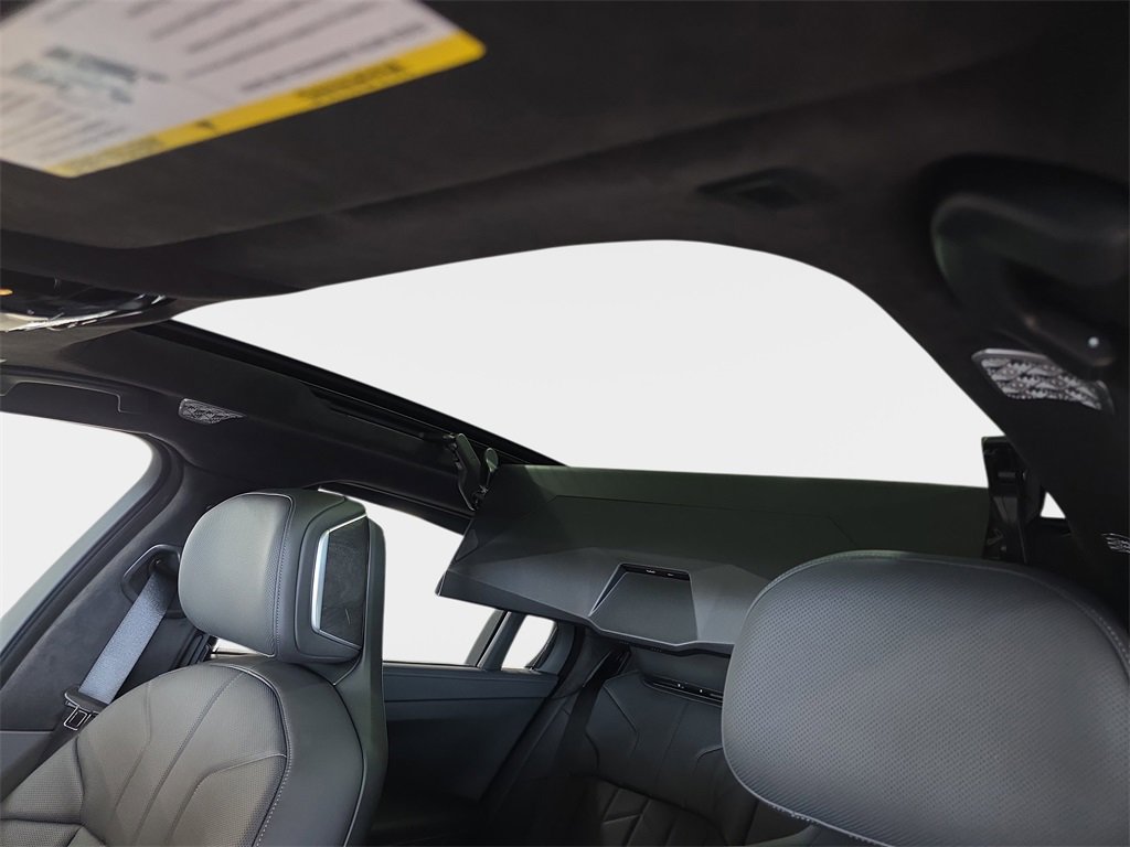 New 2026 BMW 760i xDrive image 18