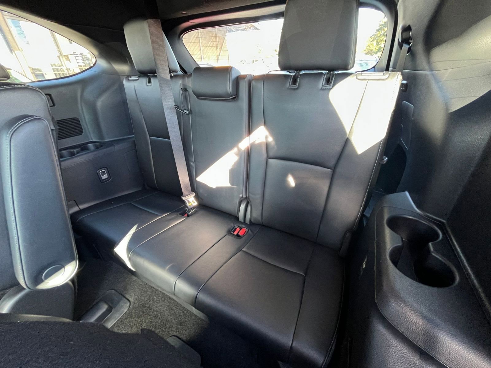 Used 2025 Toyota Highlander XSE image 31