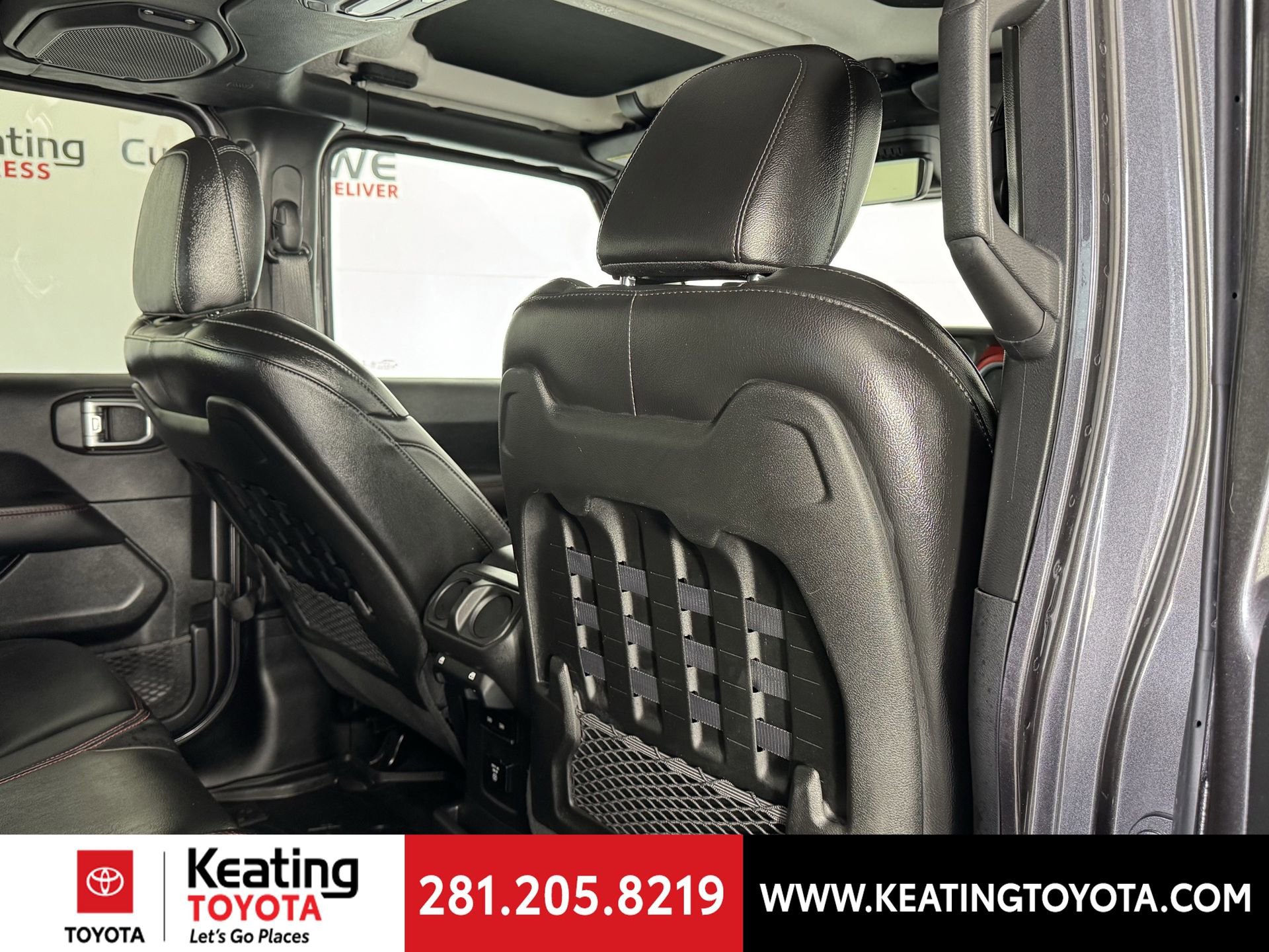 Used 2022 Jeep Wrangler Unlimited Rubicon w/ Steel Bumper Group image 19