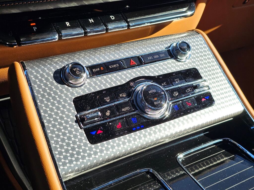 Used 2023 Lincoln Aviator Black Label Grand Touring w/ Class IV Trailer Tow Package image 38
