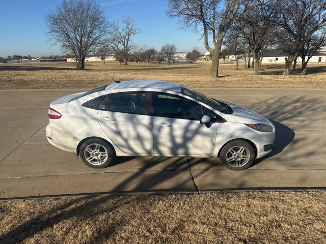 Used 2019 Ford Fiesta SE image 6
