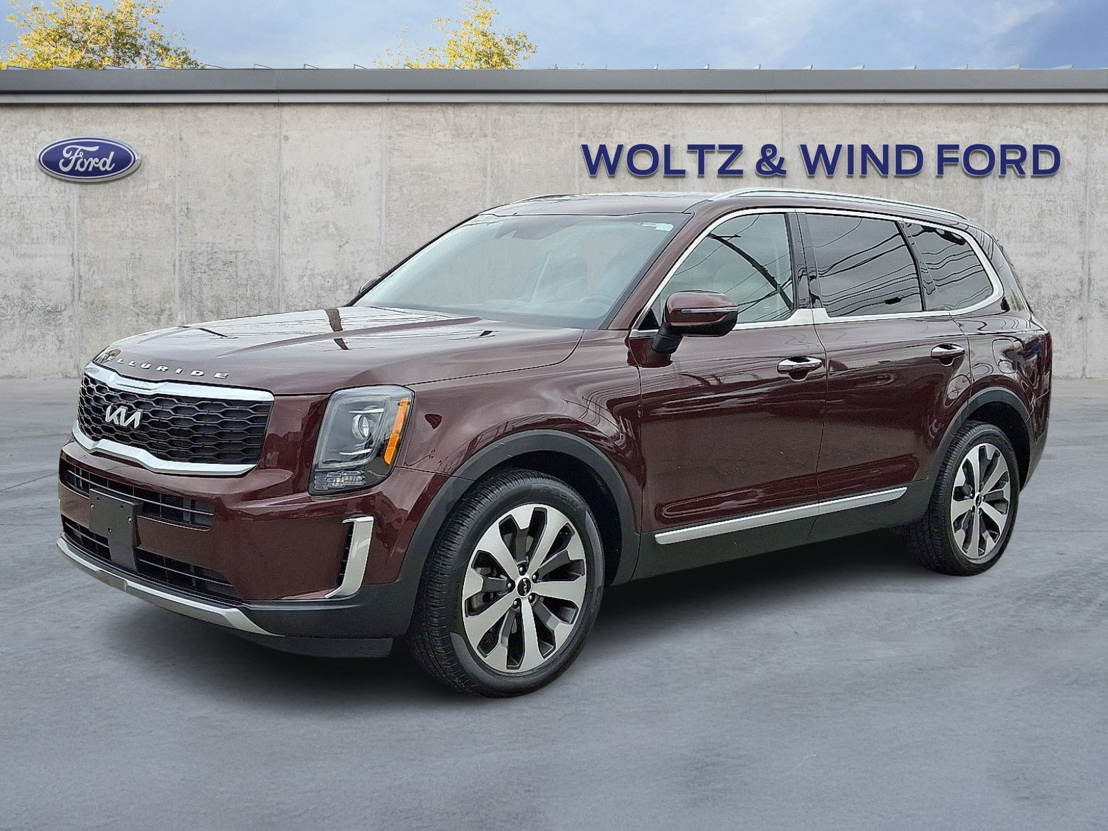 Used 2022 Kia Telluride S image 3