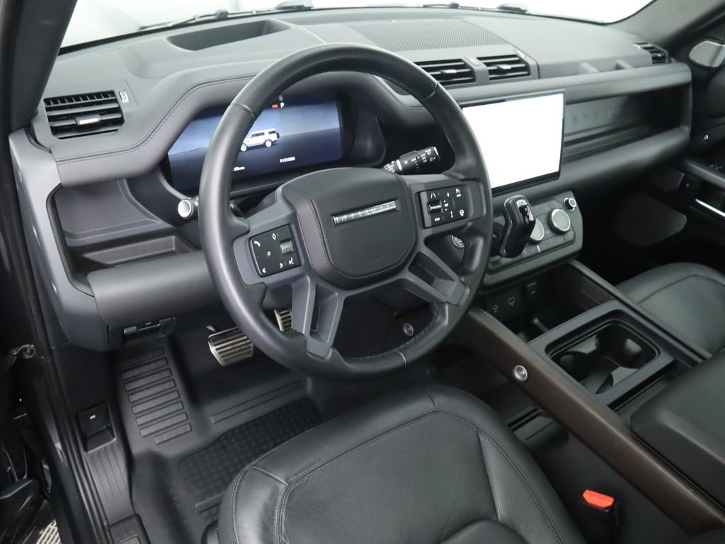 Used 2024 Land Rover Defender 130 X image 9