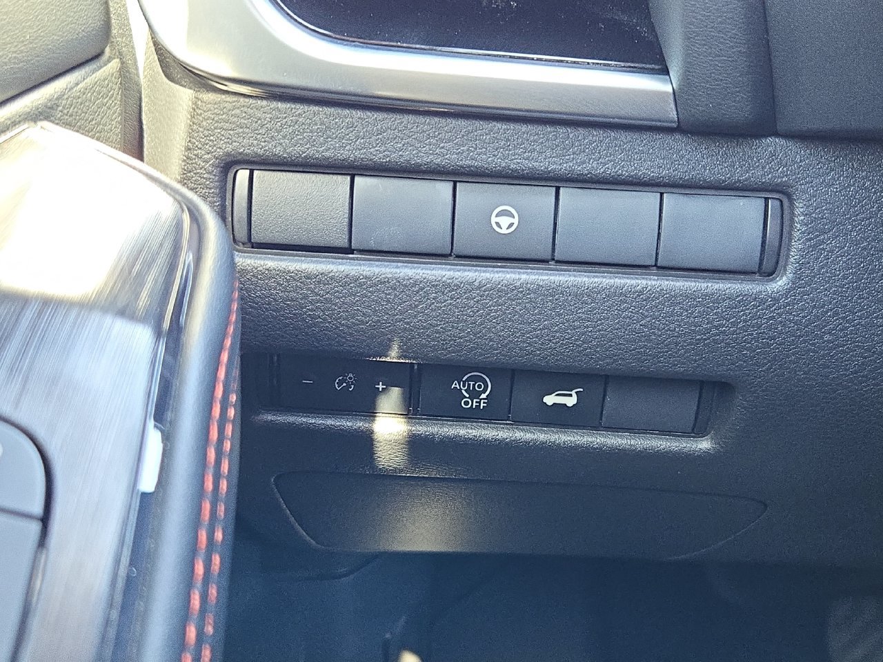 Certified 2026 Nissan Rogue SV AWD/4WD image 26