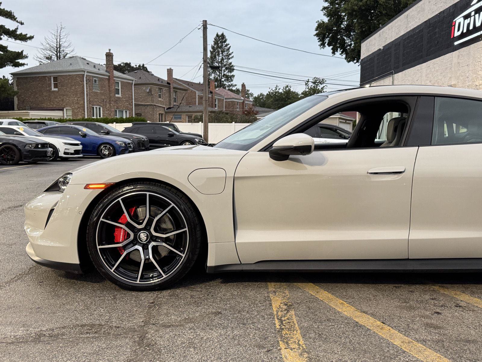 Used 2023 Porsche Taycan 4S w/ Premium Package AWD/4WD image 2