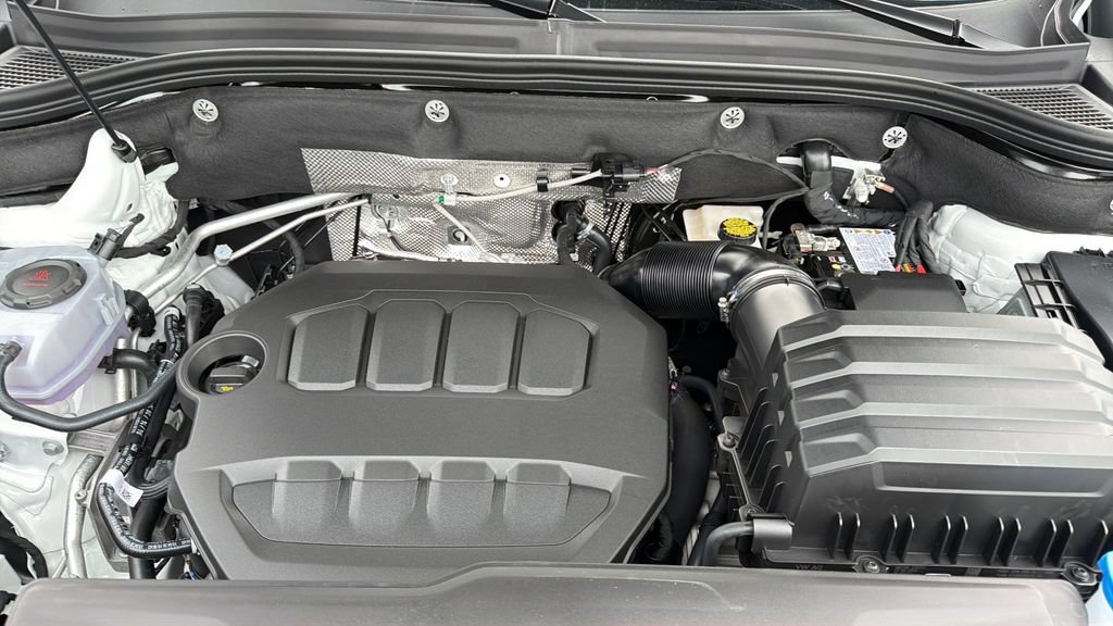 New 2026 Volkswagen Atlas Cross Sport SE FWD image 34