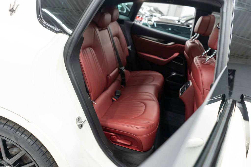 Used 2022 Maserati Levante GT AWD/4WD image 13