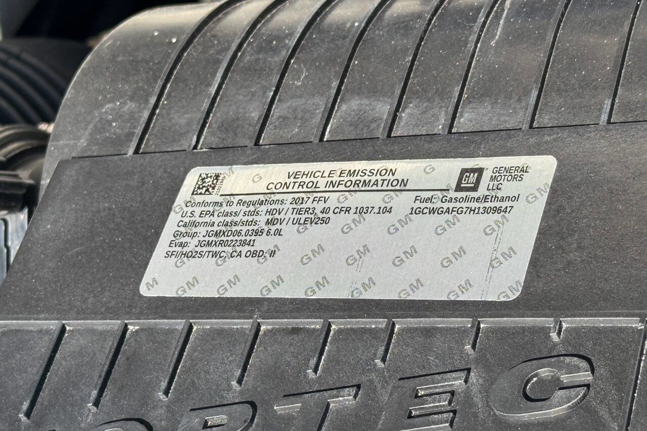 Used 2017 Chevrolet Express 2500 image 32